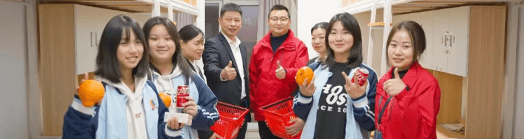 初入新华的新生们，在学校学习生活是什么样的？